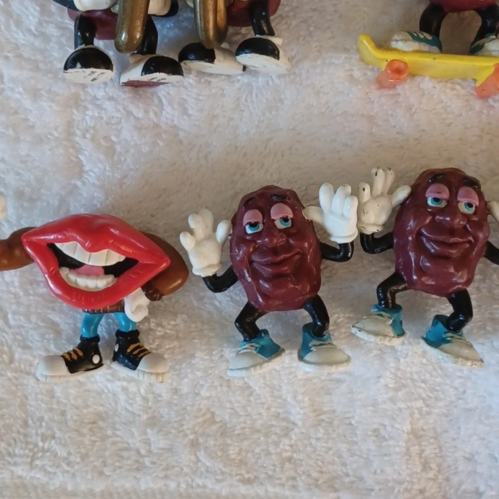 California Raisins collection 14 raisins from Hardee's 1987